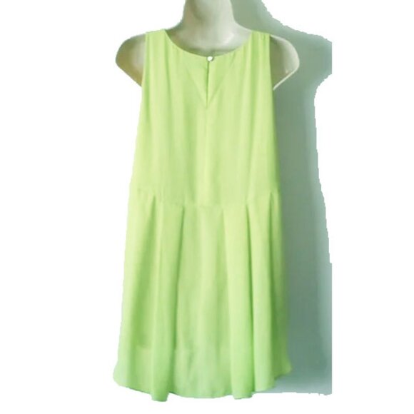 Vince Camuto Neon Green Chiffon Sleeveless High-Low Blouse M Lined - Picture 2 of 6